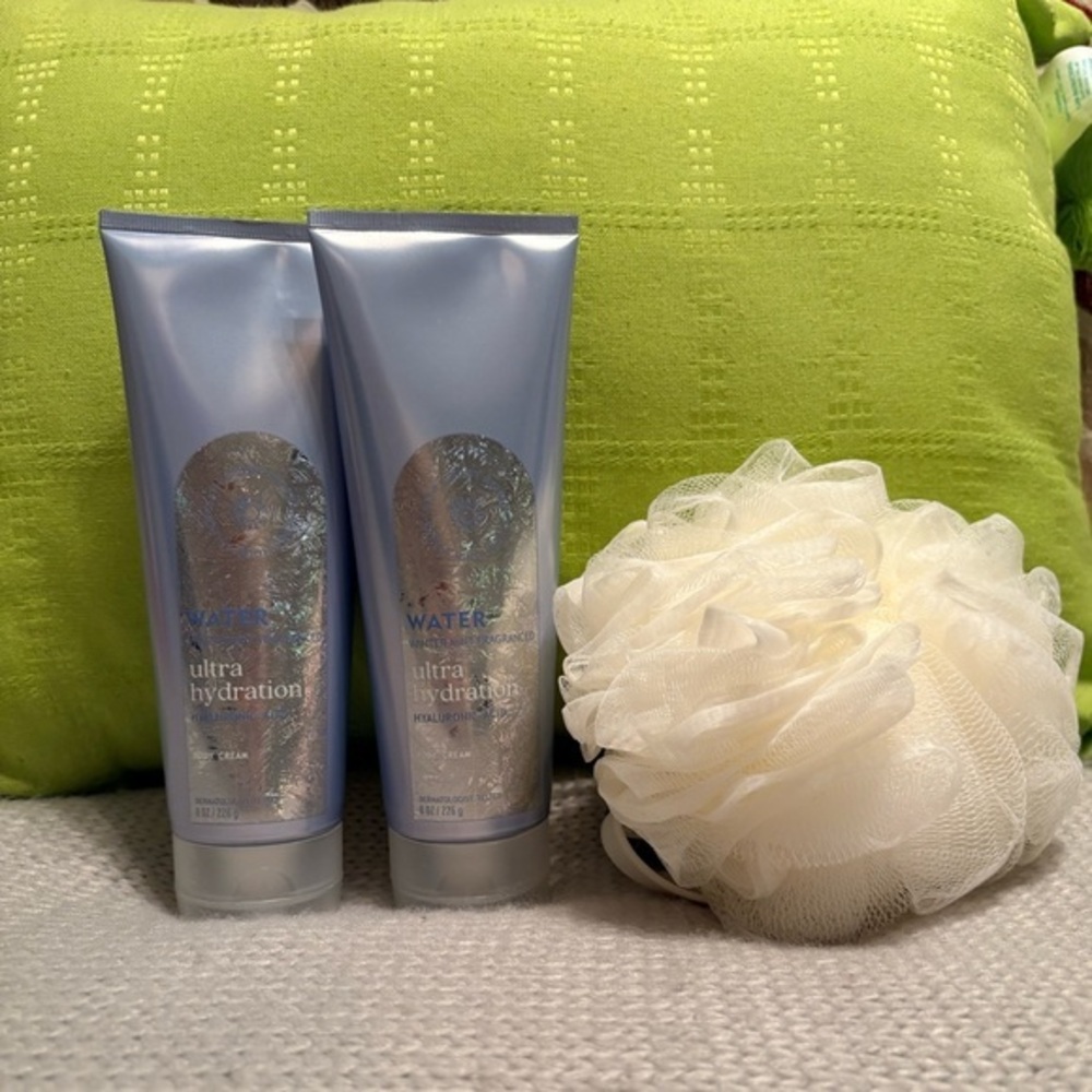 NWT Bath and Body Works Winter Mint Ultra Hydration Body Cream and Loofah Sponge